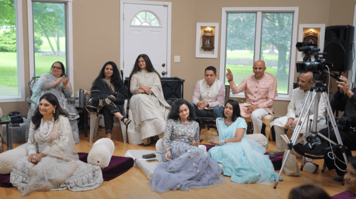 Rang-e-Mohabbat artists group photo seated