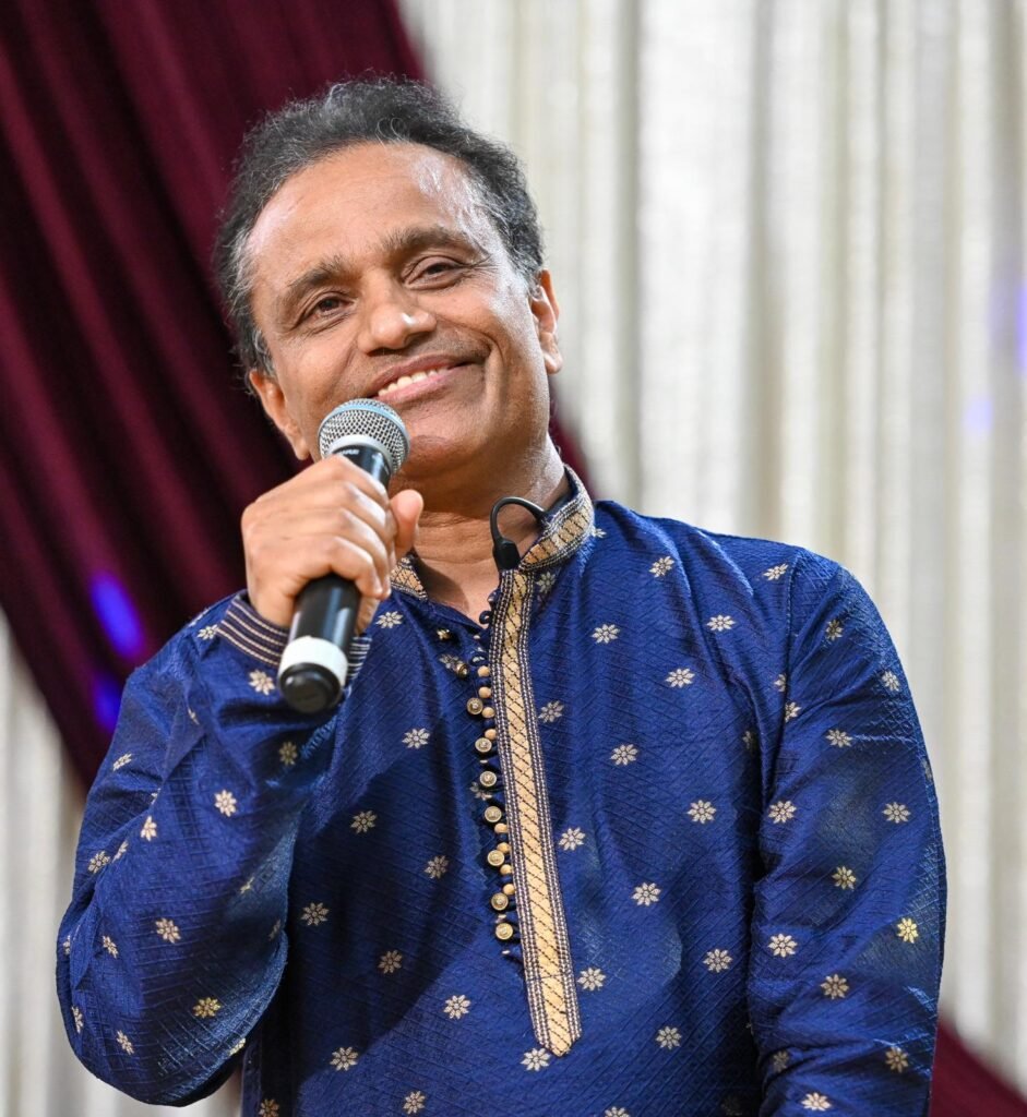 Rang-e-Mohabbat male singer performing ghazal live