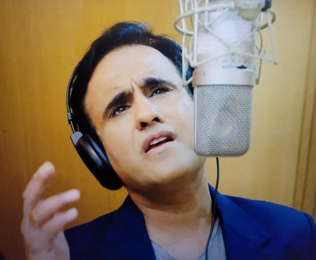 Rang-e-Mohabbat male singer performing emotional ghazal